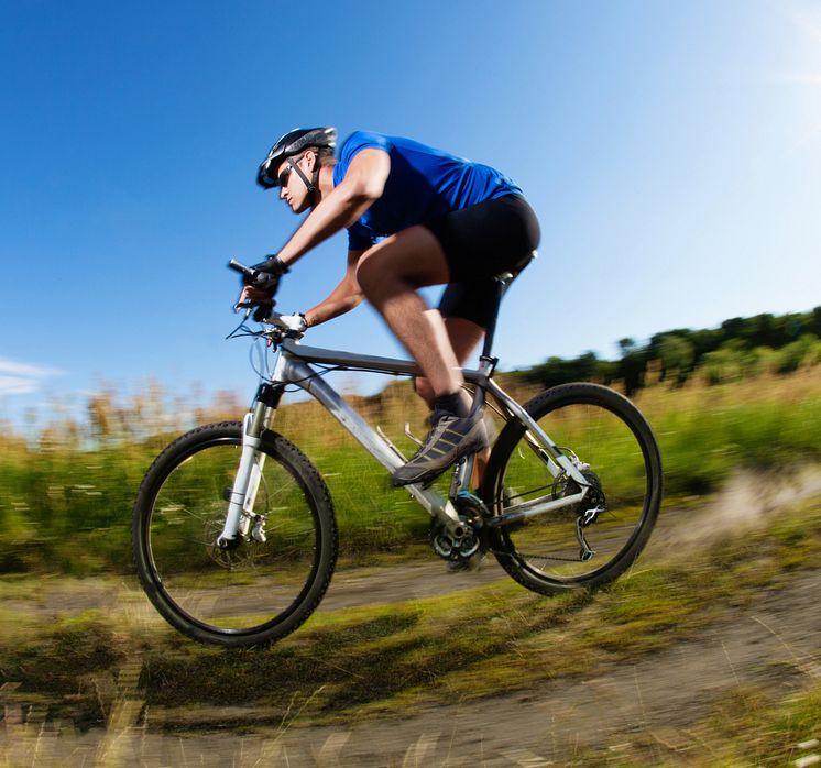 Aurinkolasit harrastuksiin: Pyöräily