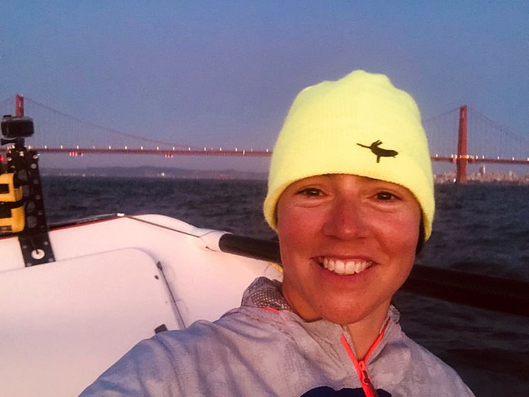 Hi-res image - Ocean Signal - Lia Ditton approaches San Francisco on a recent training row