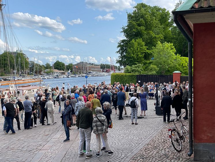 Invigning Kultur på slottet folksamling från torget