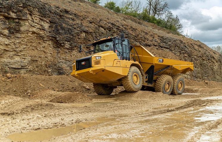 Cat 725 dumper