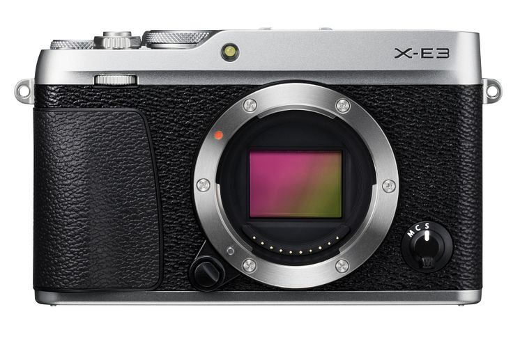 FUJIFILM X-E3 silver front