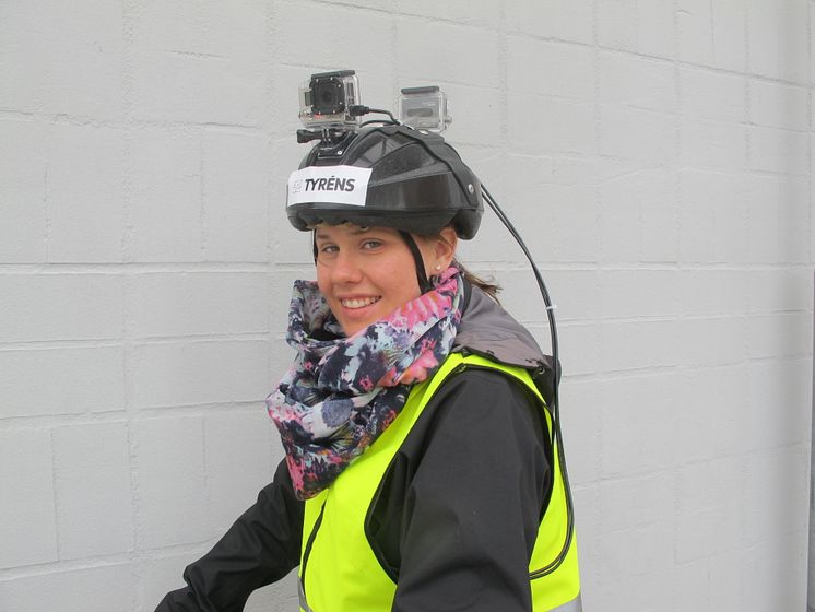 Mätningsrigg (Kamera och GPS) för cykelvägvisningsuppdrag i Umeå