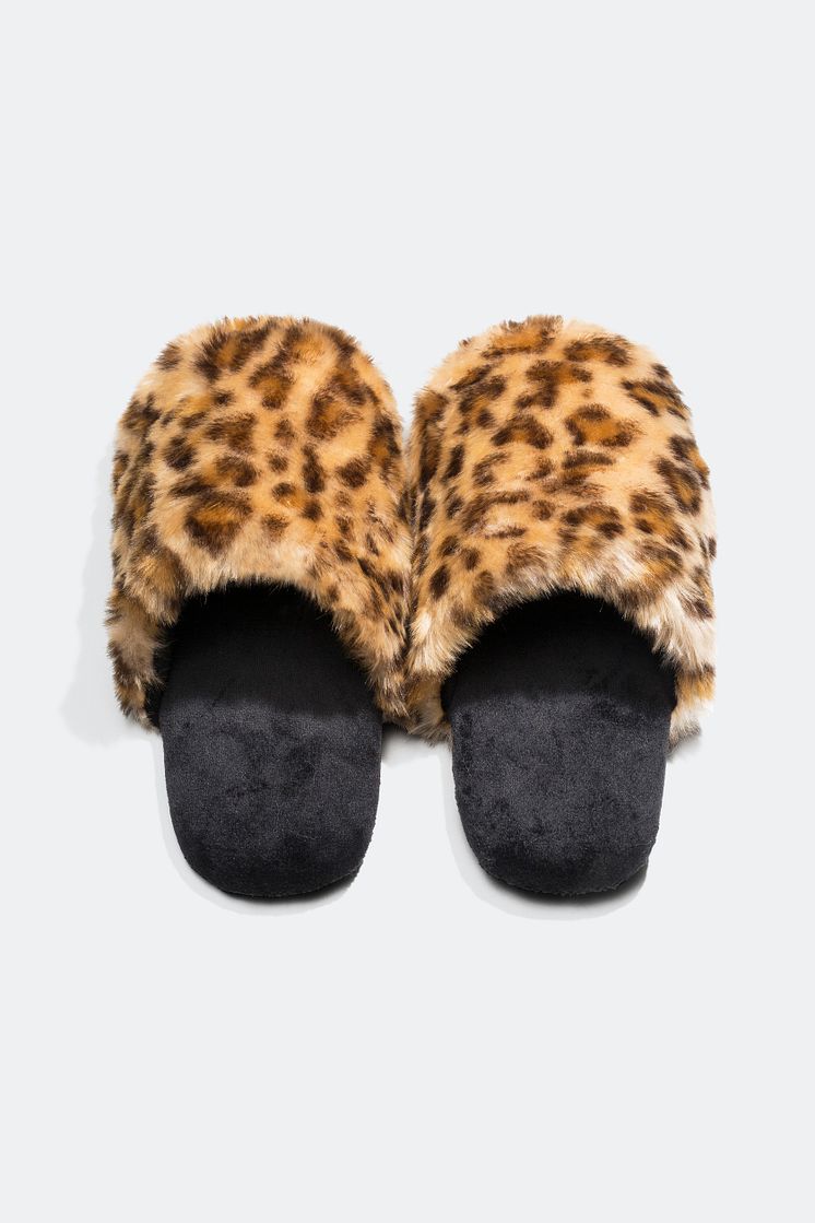 Fluffy Slippers