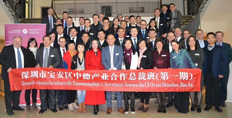 Nach dem Seminar: 30 CEO’s aus Shenzhen, deutsche Unternehmer, Vertreter von HdWM, IB, IHK Rhein-Neckar, BVMW und Universität Mannheim.