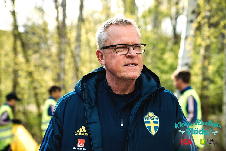 Klara, färdiga, städa! med förbundskapten Janne Andersson