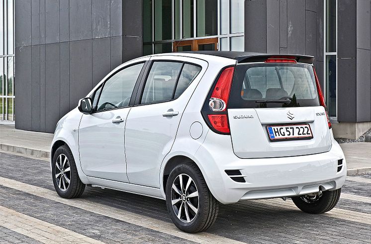 Suzuki Splash med Blackline udstyrspakke