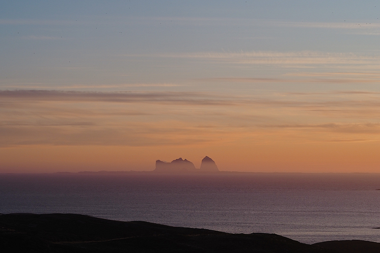 View, Lovund