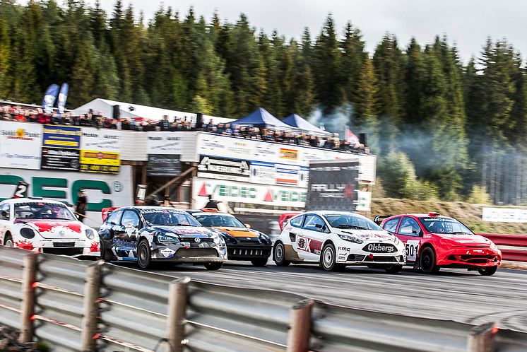 1​8 Supercar till start i RallyX Nordic-premiären