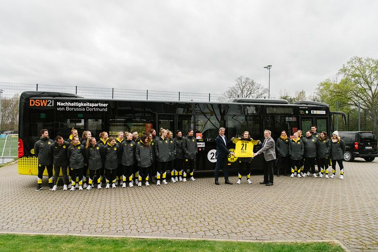 BVB Frauenbus powered by 21