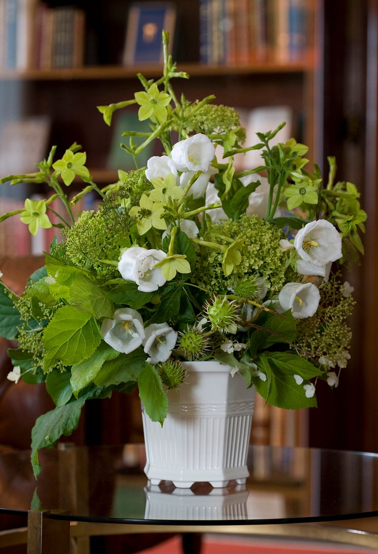 Blomsterarrangemang i Waldemarsuddekrukan.