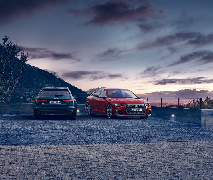 Audi S6 Avant (Ascariblå), S6 Limousine (Grenadinerød)