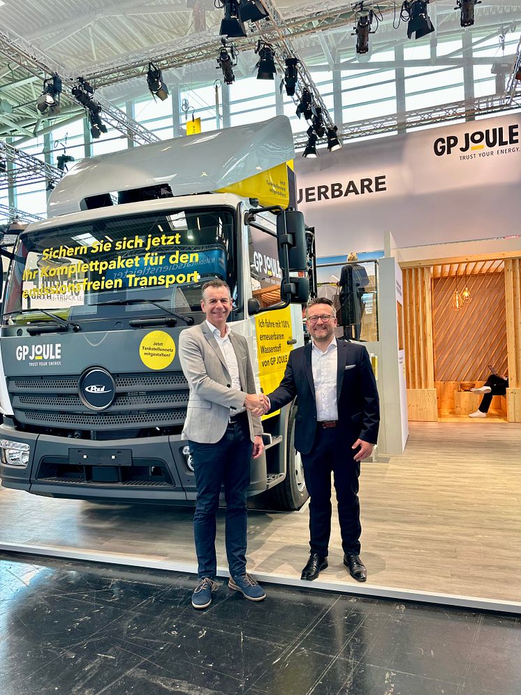 Paul Group und GP JOULE HYDROGEN besiegeln Kooperation über die Lieferung von PH2P® Trucks