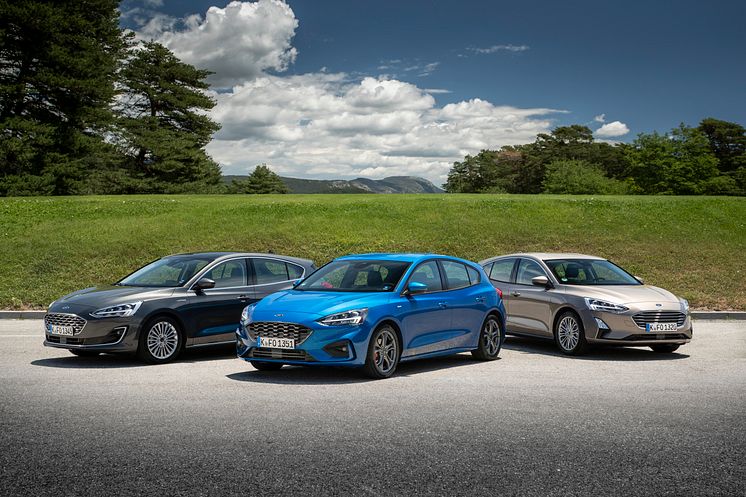 2018_FORD_FOCUS_COMBO_20