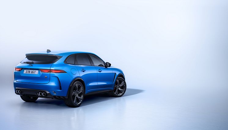 F-PACE-SVR-rear34.jpg