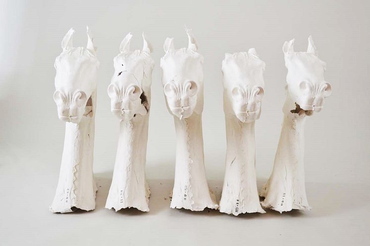 “Hestebarrikade” av Vibeke Tandberg