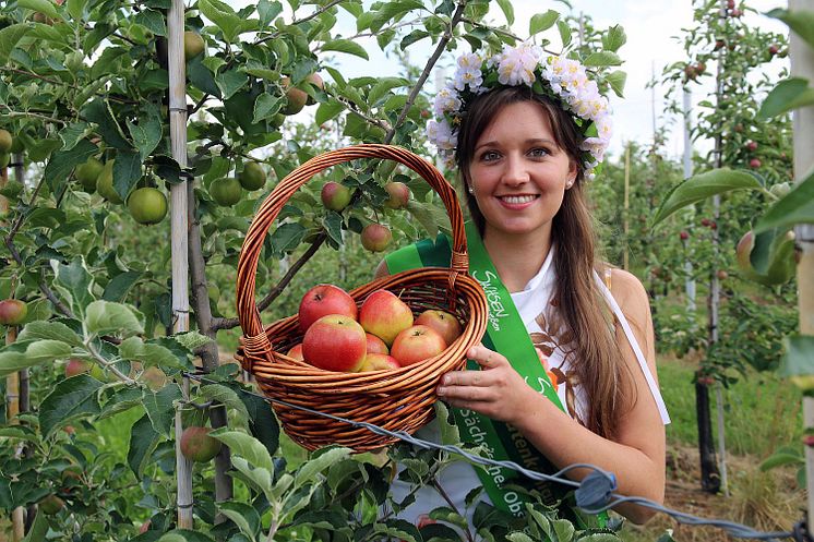 Sächsisches Obstland - 21. Sächs. Blütenkönigin Laura I. 