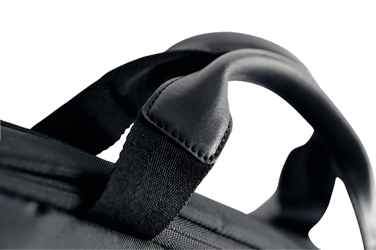 Leather_Handle_detail_Leitz_Complete_Smart_Traveller_Range