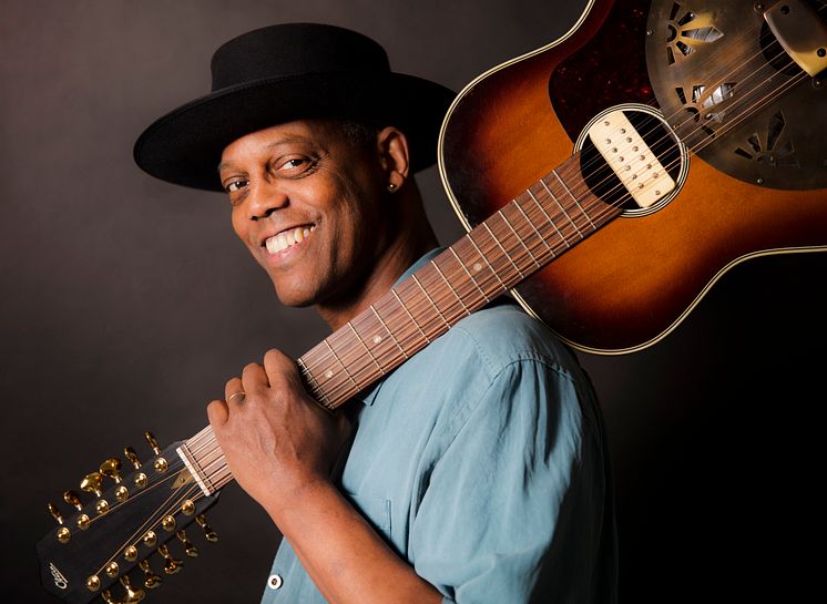 Eric Bibb