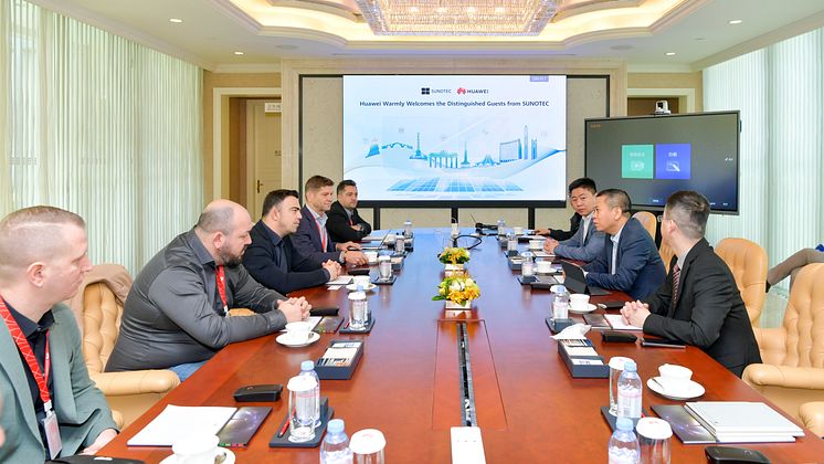 SUNOTECH and Huawei Technologies get together in Shenzhen