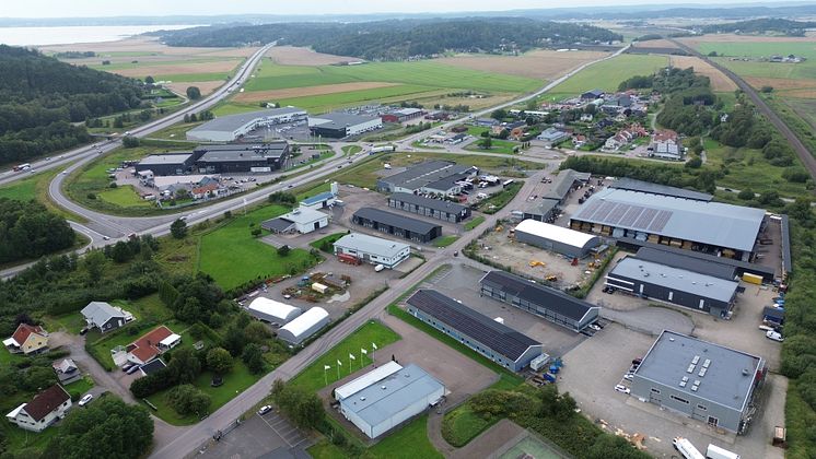 Kommersiella Fastigheter - Kungsbacka Duvehed 2.42 och 2.26.JPG