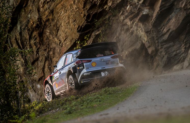 Neuville - Tour de Corse