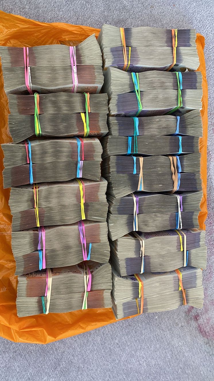 cash 3.jpg