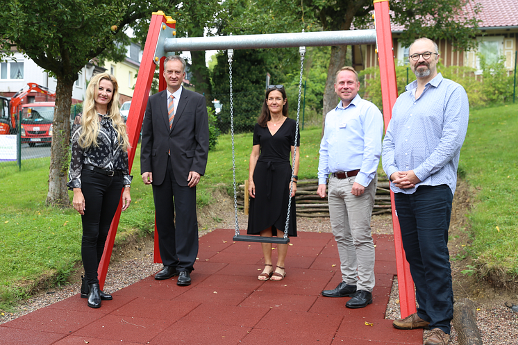 210923-pm-sr-fachklinik fuerstenwald neue spielgeraete kita