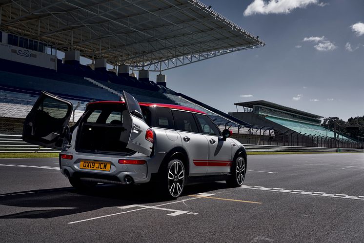 Den nya MINI JCW Clubman och JCW Countryman