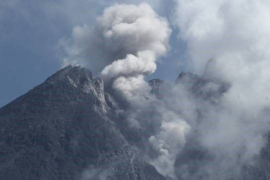 Merapi partial collapse