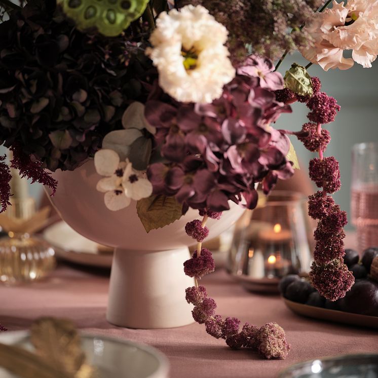 __Red_theme__Christmas and newyears table setting JYSK24__.tif