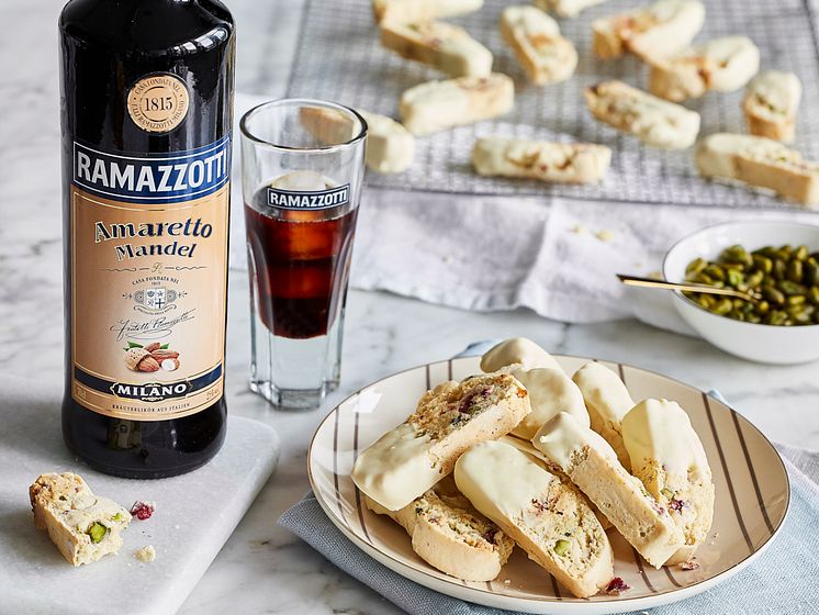 Dessert Himbeer-Pistazien-Biscotti mit Ramazzotti Amaretto