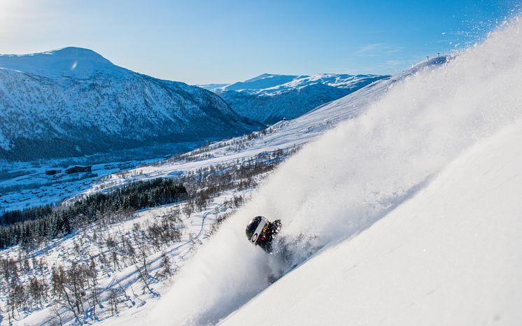 Myrkdalen er kjent for store mengder snø. Pudderparadis!