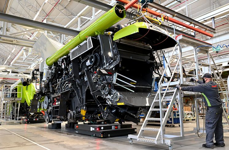 Assembly of combine harvesters at CLAAS in Harsewinkel