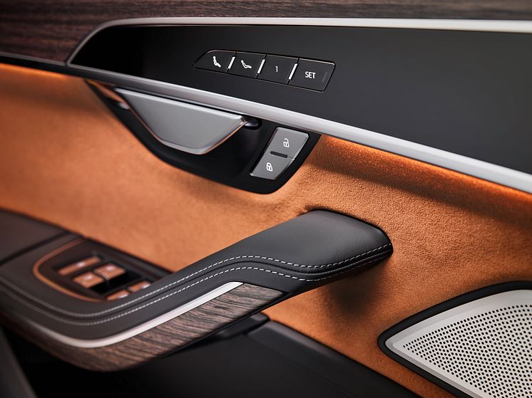 Audi A8 L med loungestemning