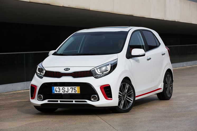 Kia Picanto GT-Line - static 2