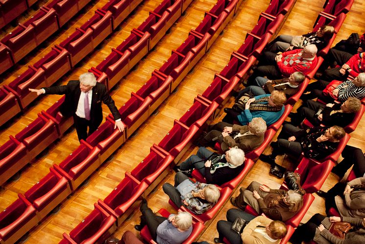 Guidad tur i operahuset med Rolf Nilsson. Foto: GöteborgsOperan 