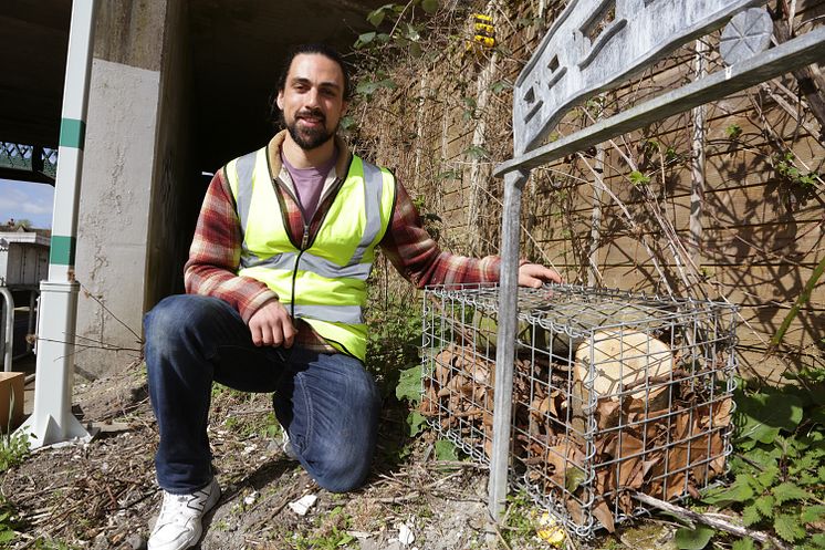 7 Sid Sharpe from the Bee Friendly Trust installs Homes for Nature for Southern Rail at Glynde station.jpg