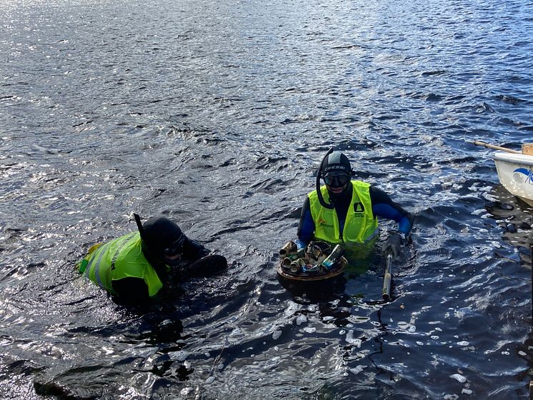 Alingsås dykarklubb röjde i Mölndalsån