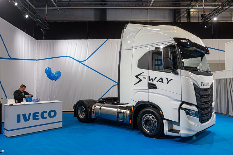 IVECO S-WAY NP