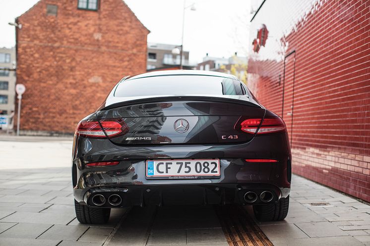 Mercedes-AMG C 43 coupé