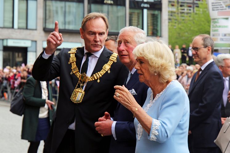 OB Burkhard Jung, Prinz Charles und Herzogin Camilla - Royals in Leipzig