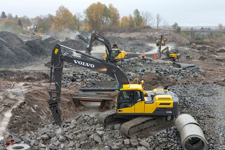 Grävmaskiner Volvo EC140D, EC160D, EC220D - bild 3