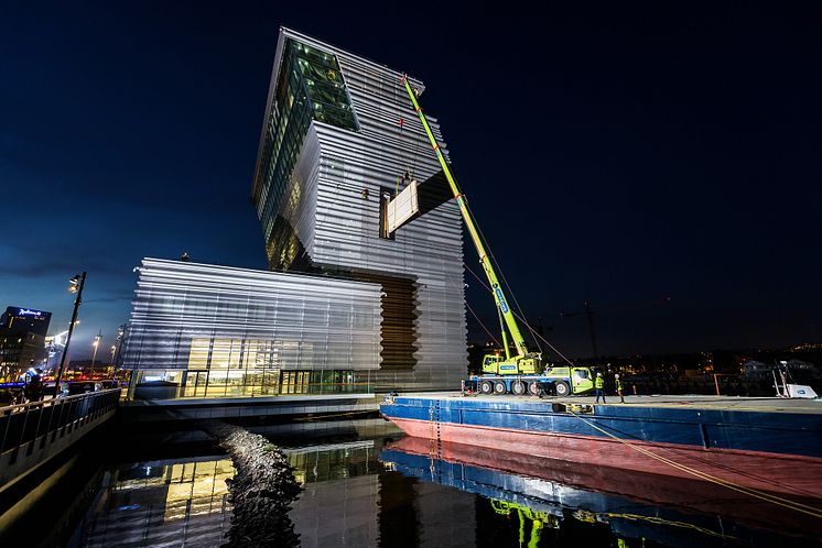 Munch moving artworks to the new museum in Oslo - Photo: Kilian Munch
