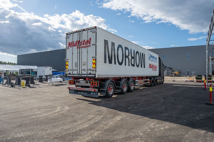 Delivery equipment with EL-truck at Morrow Cell Factory Eyde Energy Park August 2023