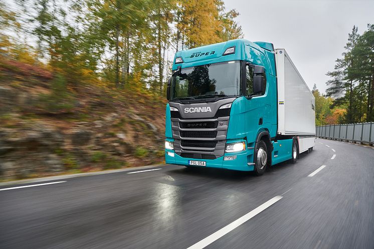 Der neue Scania Super überzeugt beim europäischen Lkw-Vergleich. 