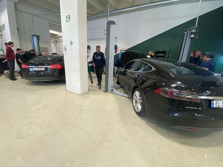 Tesla_verkstad_EVHUB