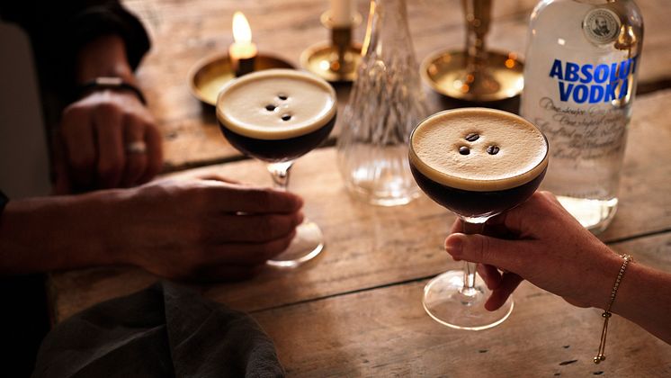 Absolut Espresso Martini moodshot - 8