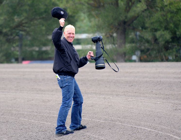 Stefan Melander med sin kamera