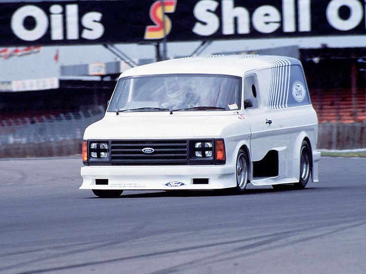 1984 SuperVan (2)