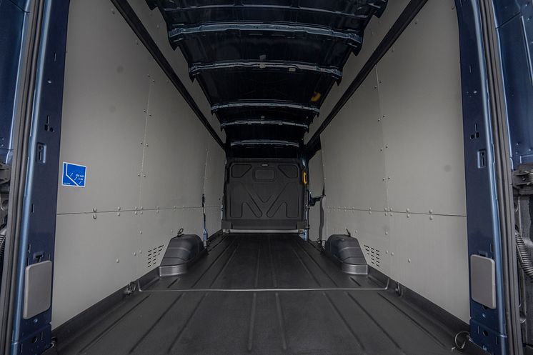 2025 Ford_E-Transit Enhanced Range (6).jpg